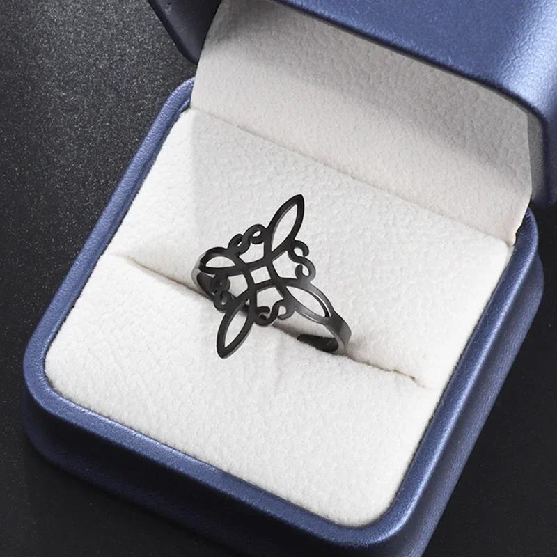 Retro Celtic Knot Pattern Disc Cross Pendant Necklace for Men Gothic Punk Trend Street Jewelry Gift