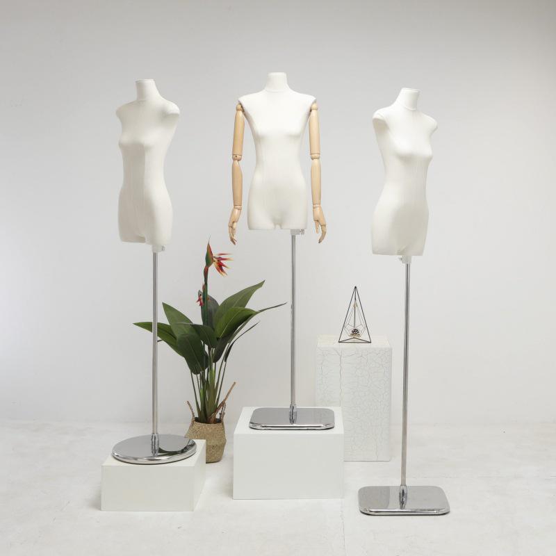 Korean Style Female Mannequin with Flat Chest for Clothing Display