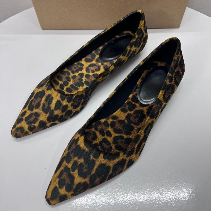

Fashion 2025 Spring Elegant Pointed Toe Office Lady Shoes Comfortable Low Heel Wedge Fashion Leopard Leather Women s Mary Jane Shoes 42 коричневый