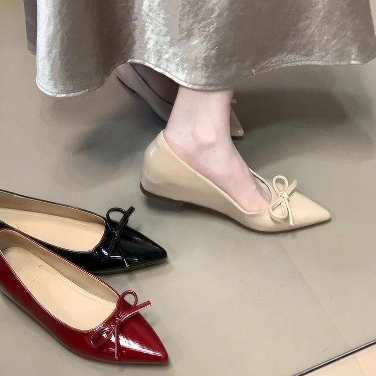 Shallow mouth women's gentle shoes, new pointed head bow single shoes temperament French inner height-increasing flats