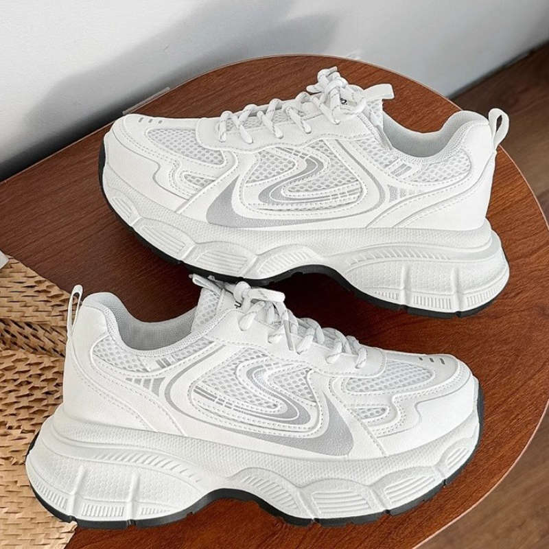 Sneakers 2025 New Women's Autumn Mesh Breathable and Lightweight Running Shoes Ins Casual Dad Shoes Fried Street Hong Kong Style