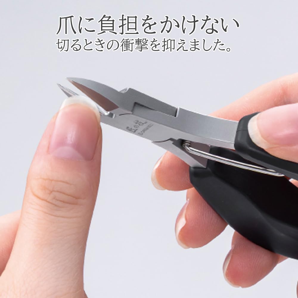 nail clippers and nail file by Green made in Smooth opening and closing mechanism with a High-precision Bell, Japan. long-lasting spring. (GHE-10)