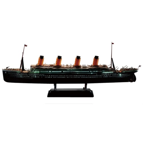 Doyusha 1/700 Amazing! Plastic Model No. 22 R.M.S. Titanic LED Set, Color-Coded Plastic Model