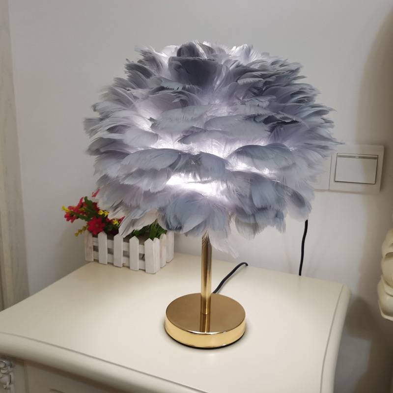 Feather Modern Table Lamp Bedroom Table Lamp Bedside Lving Room Coffee Decorative Lights Christmas Decoration Romantic Ligsting