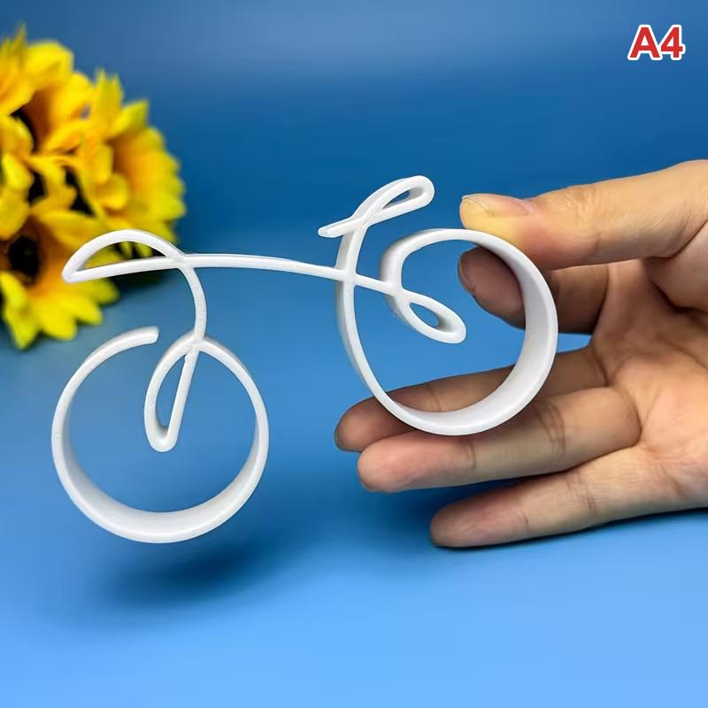 

Mini Bicycle Desktop Decoration 3D Minimalist Bike Model Ornament Cycling Sculpture Bookshelf Decor Home Office Decor Gift