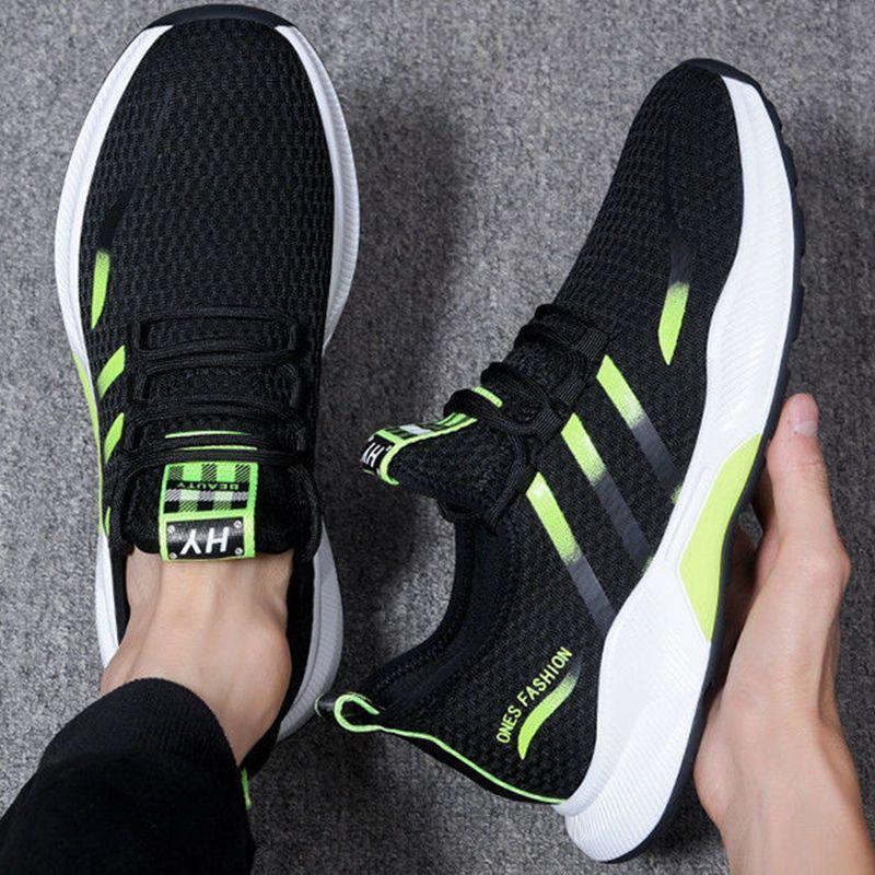 New 2025 Breathable Soft Sole Trendy Black Men's Casual Korean Style Running Shoes