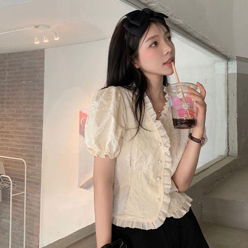 French Gentle V-neck Heavy Duty Shirt with A Unique Summer Temperament Chic Shirt with Short Bubble Sleeves Women's Top