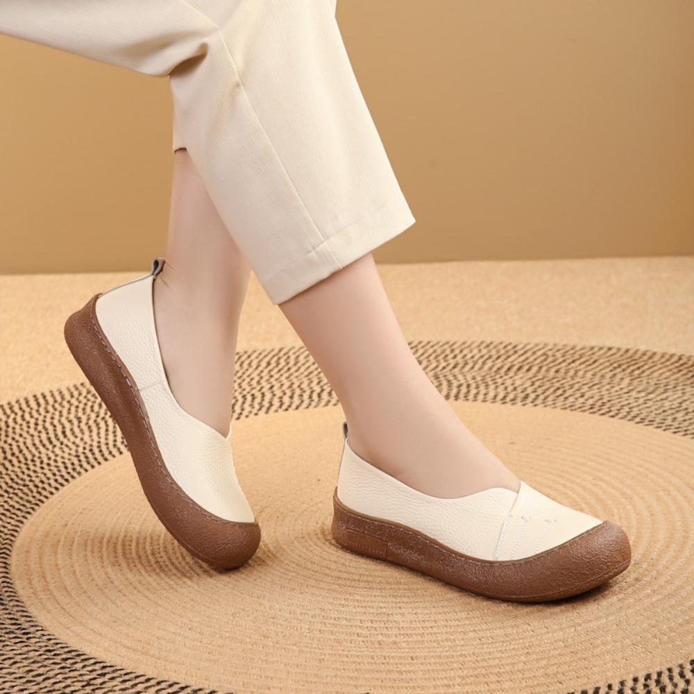New Top‑Layer Cowhide Mom Slip‑on Shoes, Retro Shallow Mouth Flat Loafers, Anti‑Slip Wear‑Resistant Soft‑Sole Comfort Women Shoes SA‑7022
