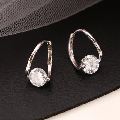 Fibbia per orecchini geometrica con micro zirconi intarsiati e design di nicchia, temperamento alla moda e squisito, orecchini da donna semplici e versatili