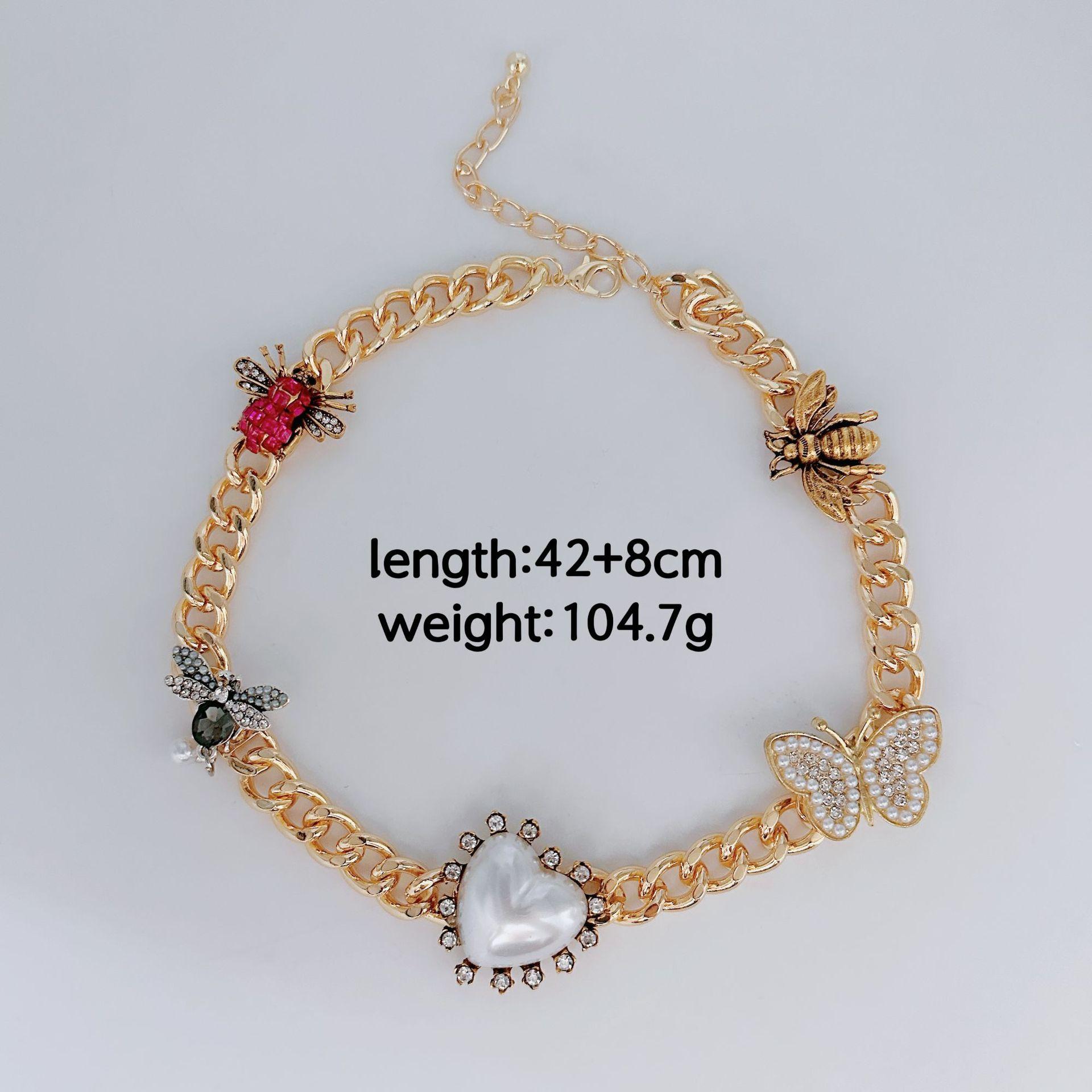 

Ожерелье Love Ожерелье Big Peach Heart Bee Butterfly Ожерелье Premium Retro Light Luxury Ожерелье