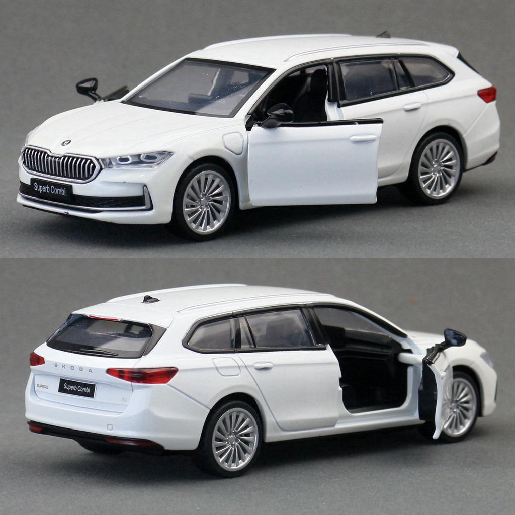 CXUX8 1:35 SKODA SUPERB Combi IV Alloy Station Wagon Car Model Diecasts Metal Vehicles Car Model Sound Light Simulation Kids Toys Gift
