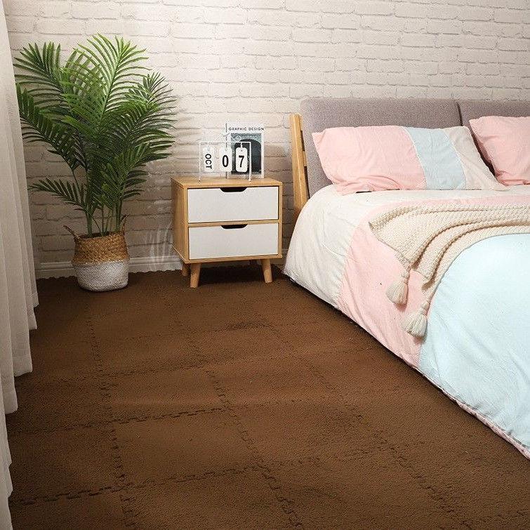 Maty podłogowe antypoślizgowe łączone – odporne na plamy, łatwe do czyszczenia, pełne pokrycie do sypialni/dla raczkującego dziecka.