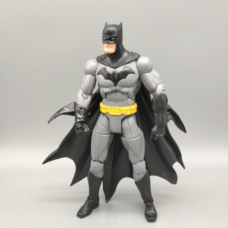 20 Spot-On Movie And Comic 16cm Bat Action Figures, Perfect As Desktop Ornaments And Festive Surprise Gifts For Fans