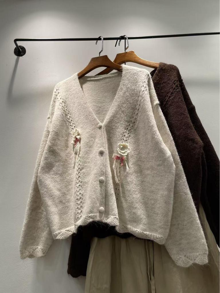 Women's Floral Applique V-Neck Loose Warm Cardigan Coat - Autumn/Winter Mori Girl Style