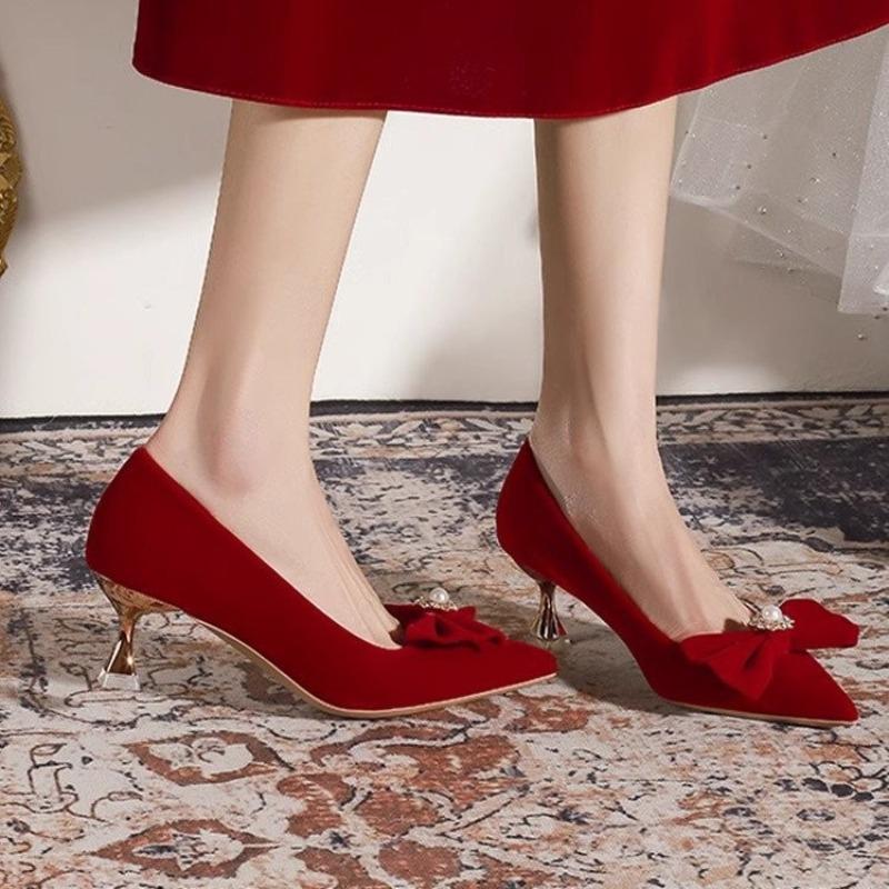 Autumn new retro red single shoes women's thin heels, light mouth high heels, bow embroidered clothes, bridal shoes