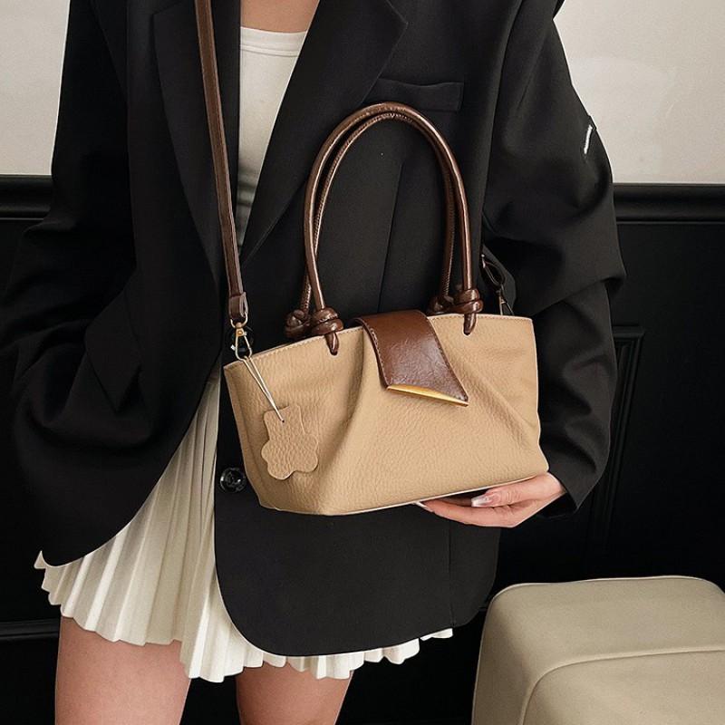 Stylish Korean Chic PU Tote Bag Women Soft Medium Size Crossbody Shoulder With Zip Interior Pockets