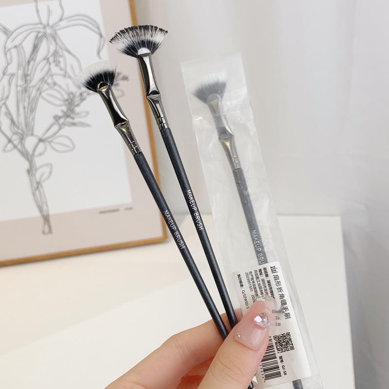 Xixi Folded Fan Eyelash Brush: Flat Head Soft Bristles for Precise Lower Lash Makeup