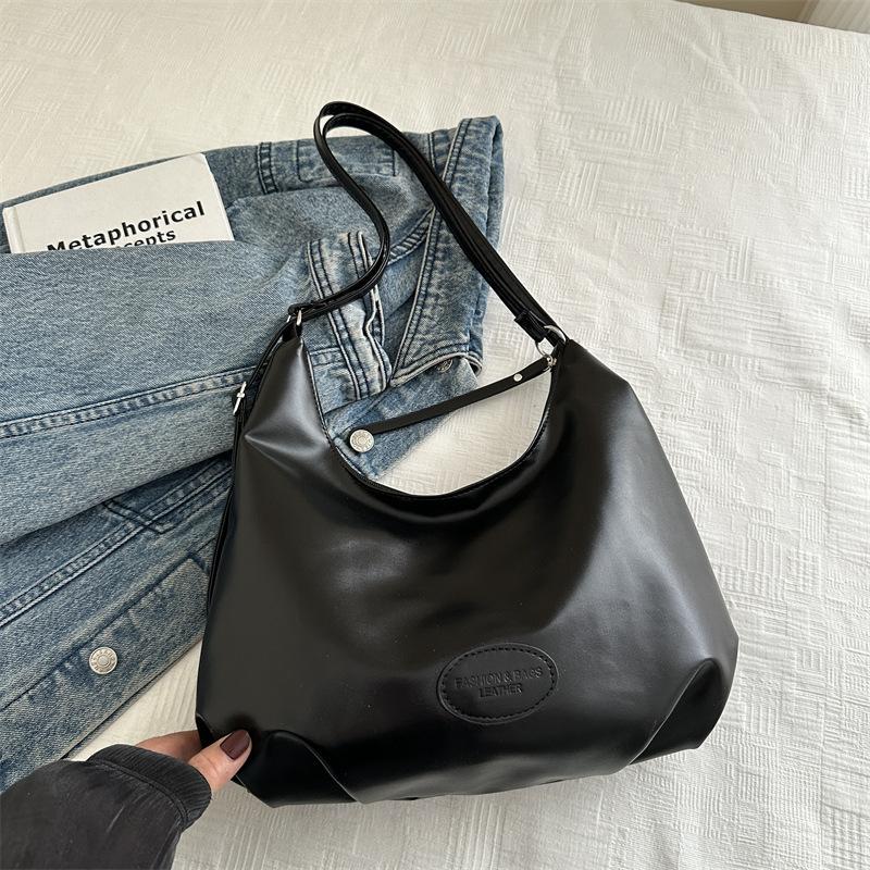 2025 New Winter Trendy Soft Leather Korean Version Large Capacity Chain Underarm Tote Bag Women's Bag Shoulder Messenger Bag