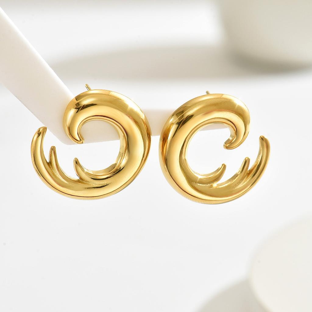 European and American Style Women's Earrings Geometric Wave Shape Design Earrings