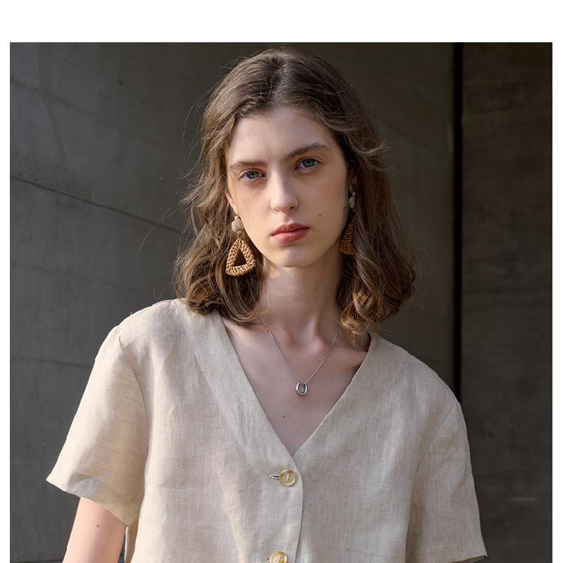 2026 Summer New Fashionable Design Short-Sleeve Top for Women, Cool V-Neck Shirt