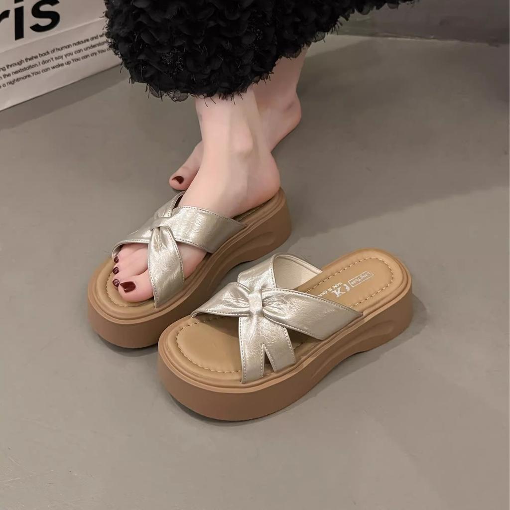 Thick-soled heightening silver cool slippers women's summer wear new high-end Boken one-word sandals