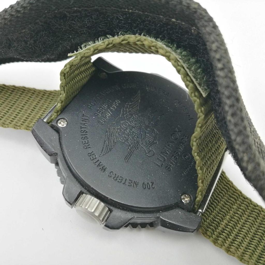 Used LUMINOX 45 quartz watch