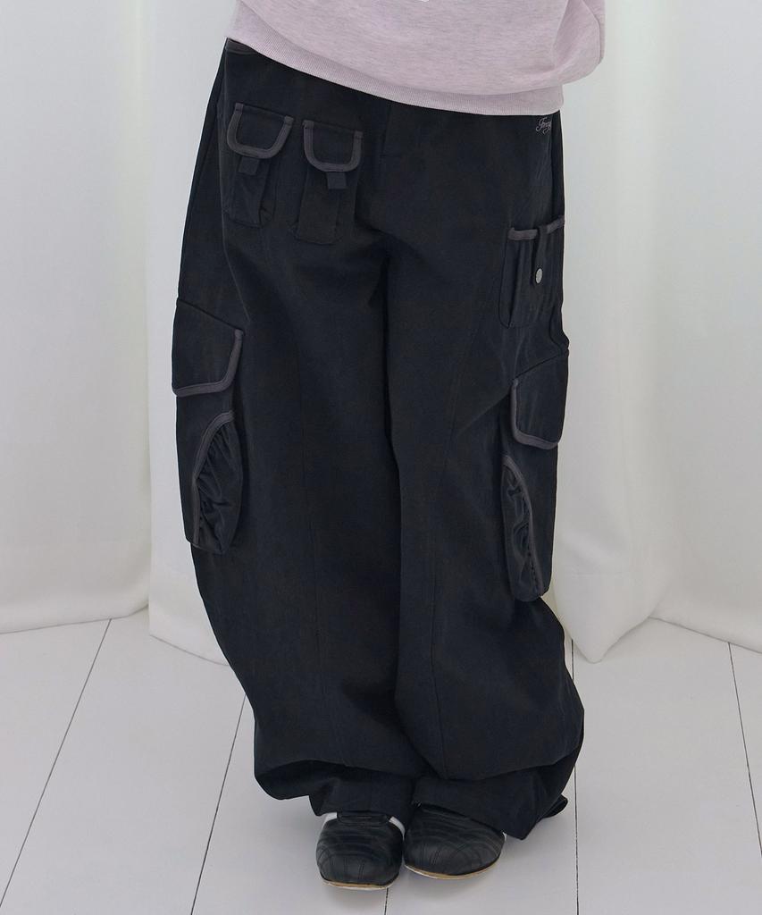 FANCY CLUB Cargo Work Balloon Pants (Black) F26Qd153
