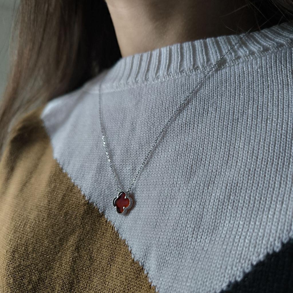 Серебряное колье с натуральным агатом, вес изделия 3,57 гр (60002364)