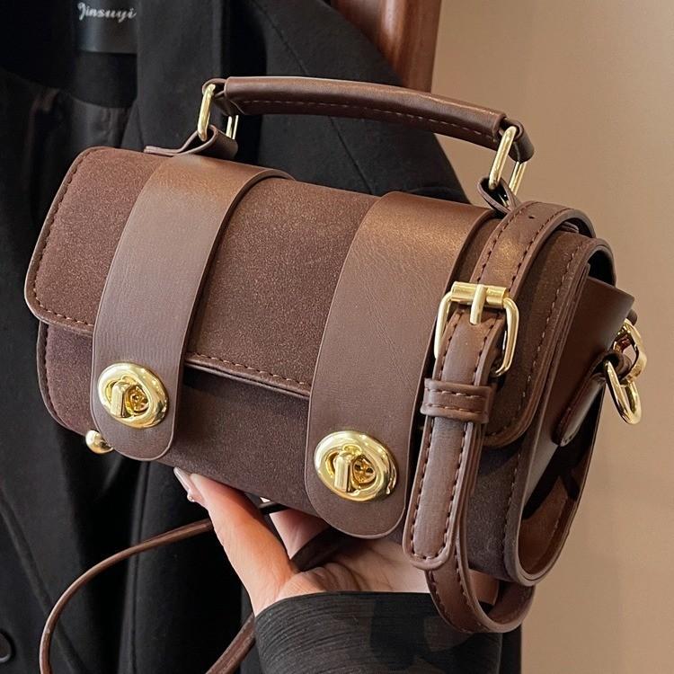

Stylish And Sophisticated French Style Small Batch Women s 2023 New Chic Diagonal Shoulder Bag Versatile Hand-held Boston Bag Pillow Bag коричневий