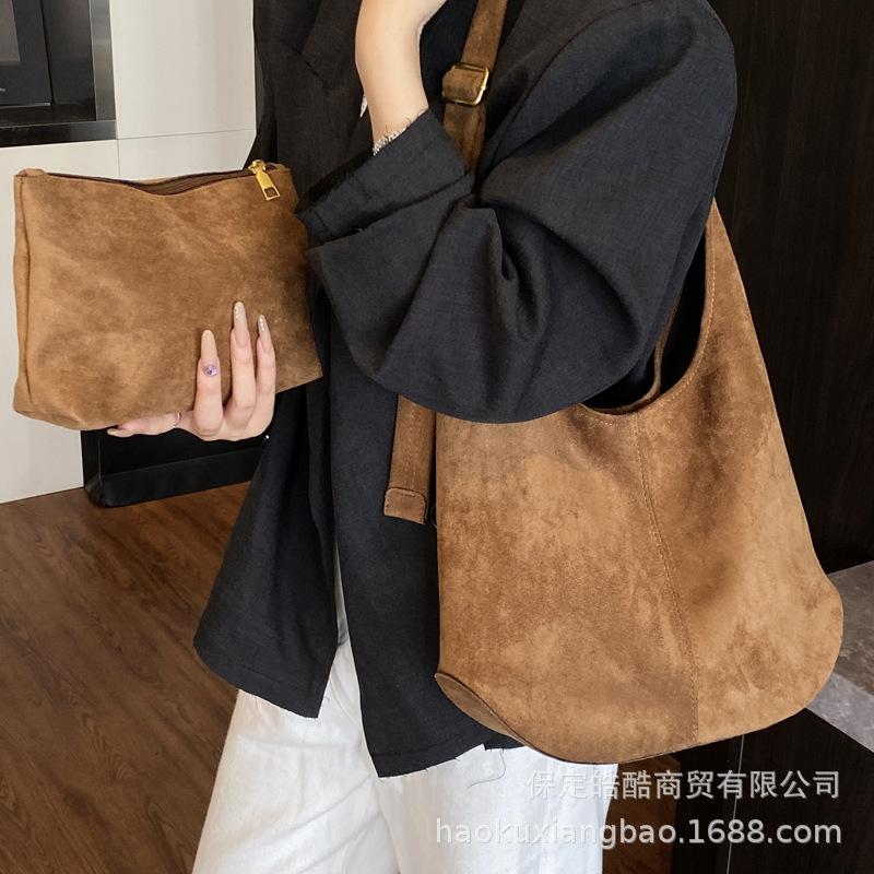 Niche Child Mother Bag Women's 2025 New Trendy Fashion Retro Suede Shoulder Bag Large Capacity Commuter Tote Bag