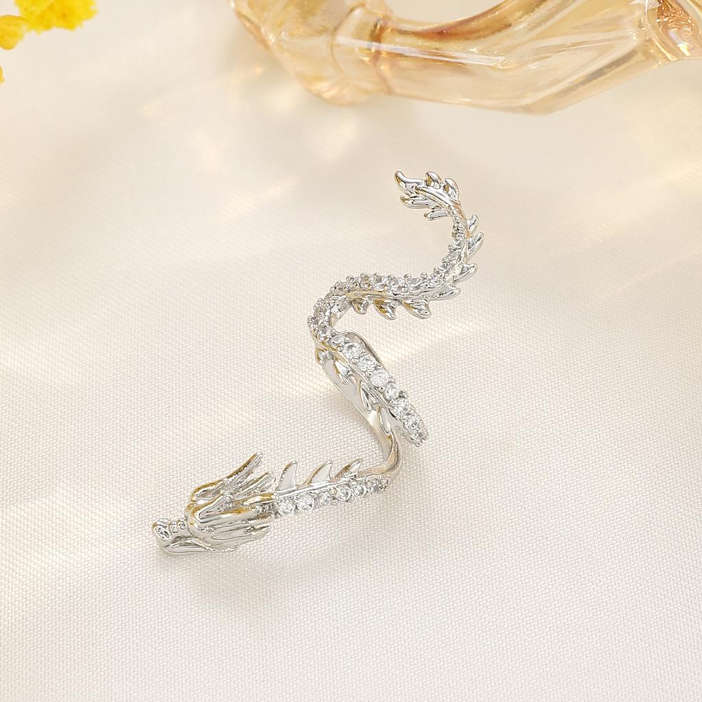 Dragon Shape Ear Clip Exquisite Earrings for Women and Men Clip On Earrings Crystal Dragon Ear Cuff Ornament for Daily