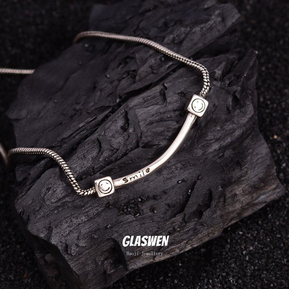Vintage Square Smiley Face Pendant Necklace Women'S Light Luxury Smiling Style Accessories Collarbone Chain