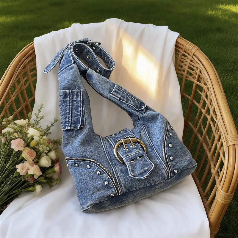 Lässige Denim-Hobo-Tasche mit Metallschnalle und Reißverschluss-Details