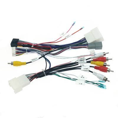 Accesorios para la electrónica del coche – Cables, adaptadores y enchufes