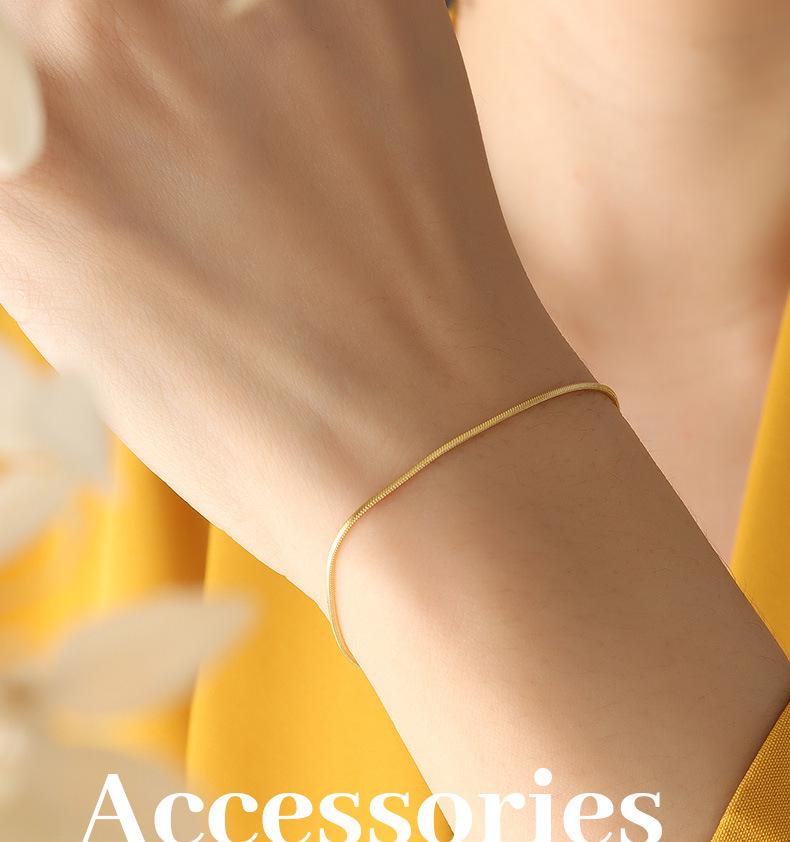 Minimalist Women's 18K Gold-Plated Titanium Snake Chain Bracelet
