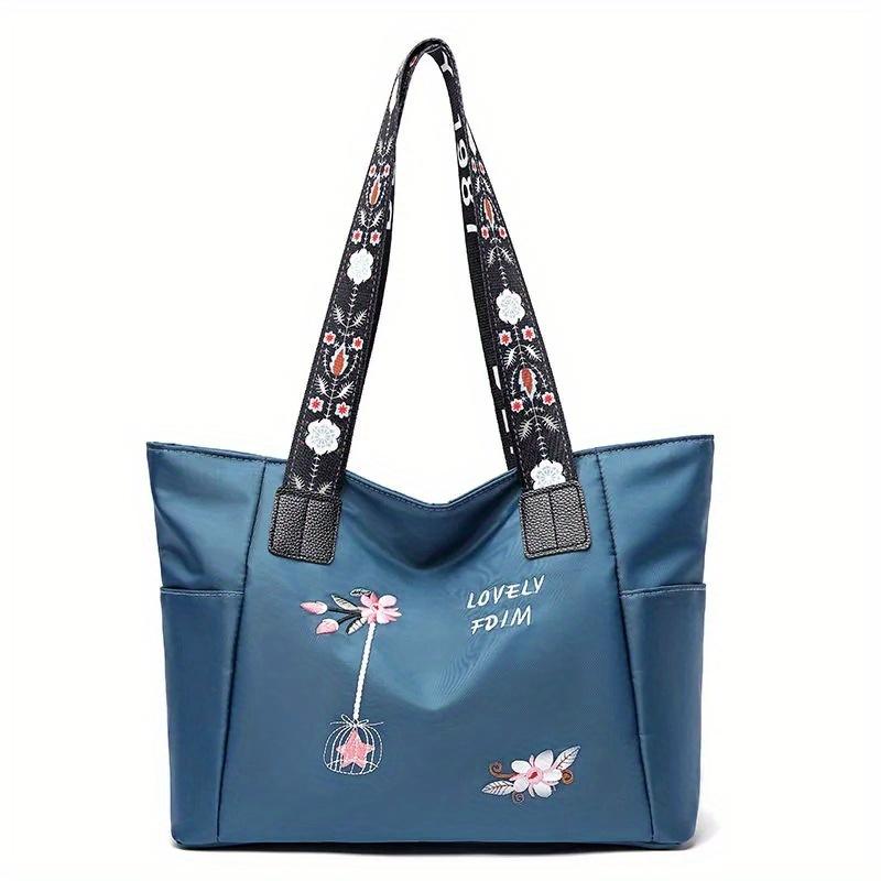 Chic Tote Bag for Women - Spacious &, Fashionable Shoulder Handbag