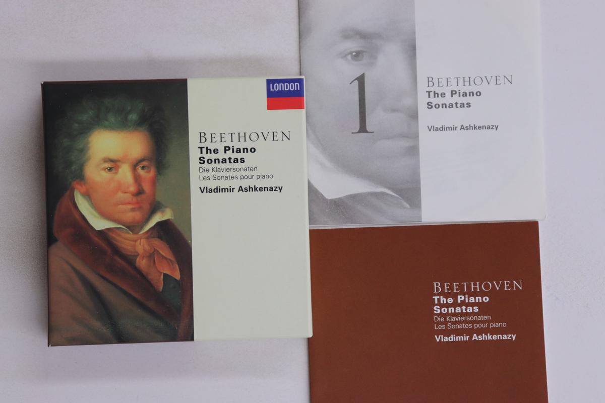 

CD VLADIMIR ASHKENAZY - Beethoven The Piano Sonatas 4437062 LONDON 1995 Europe Classical Used