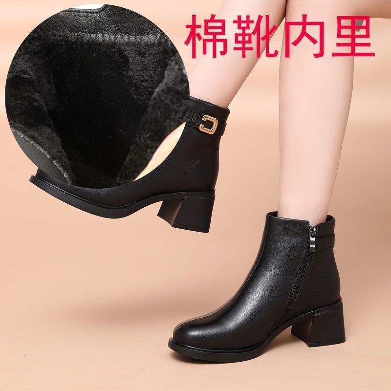 

Короткі черевики на грубому підборі жіночі з натуральної м якої шкіри 2025 осінь та зима нова мода м яка підошва середній підбор короткі одинарні черевики бавовняні черевики черевики Мартін 40