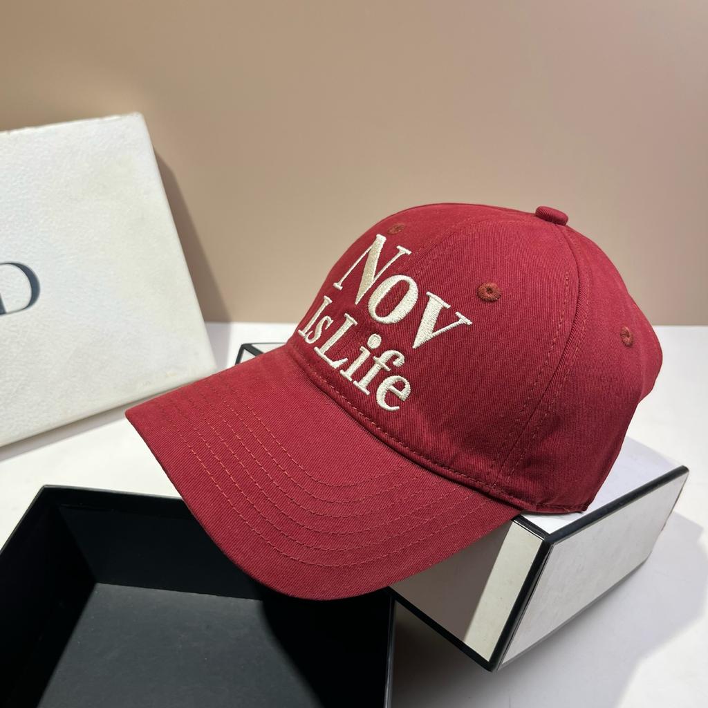 Guangzhou Alphabet Baseball Cap Simple Daily Versatile Age-Reducing Casual Cap Student Hat