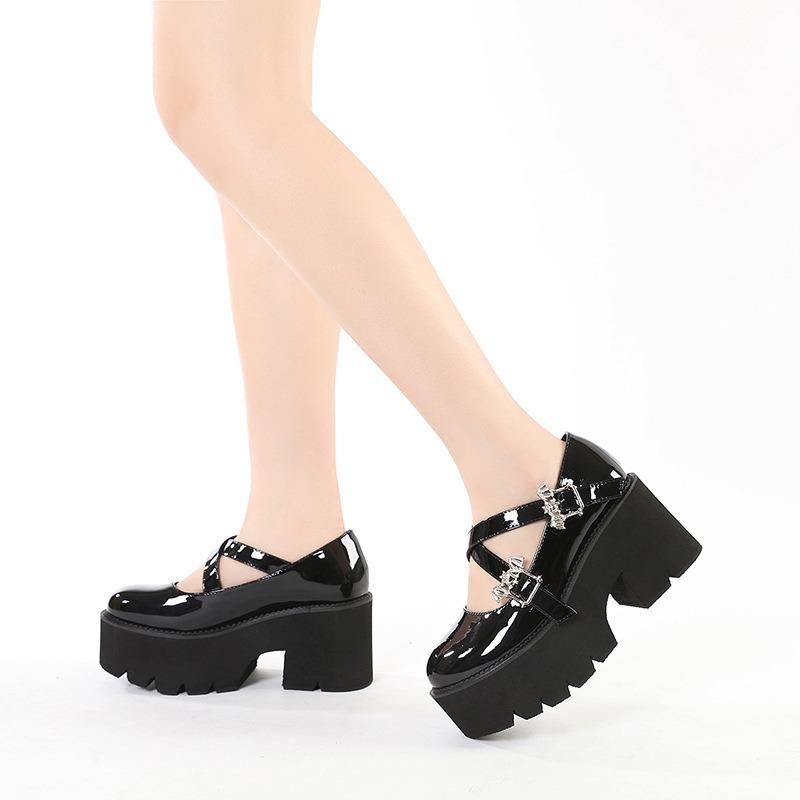 Fashion Black Gothic Platform Mary Jane Shoes for Women with Bat Buckle Chunky Heel Patent Leather Punk Cosplay Pumps Shoes Plus Size 43