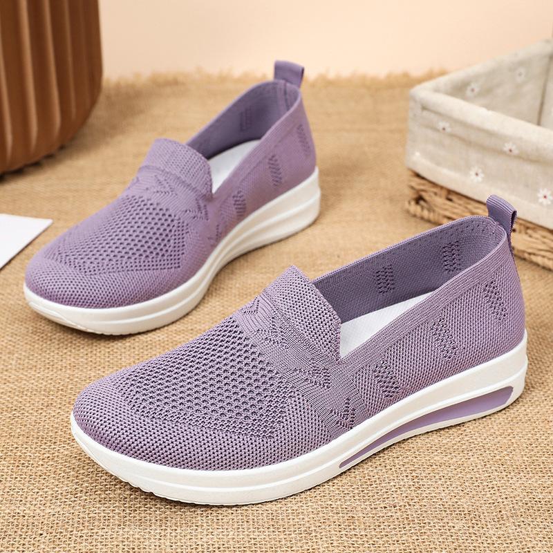Shoes women's summer fly-woven breathable casual shoes one-pedal mother shoes light walking shoes solid color versatile single shoes