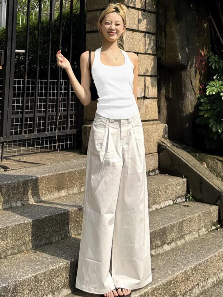 Yi Han Meng Zitronengelbes Slim Fit Neckholder Tanktop für Frauen und Mädchen - Niedlich, aufhellend, schlankmachende Unterwäsche oder Oberbekleidung