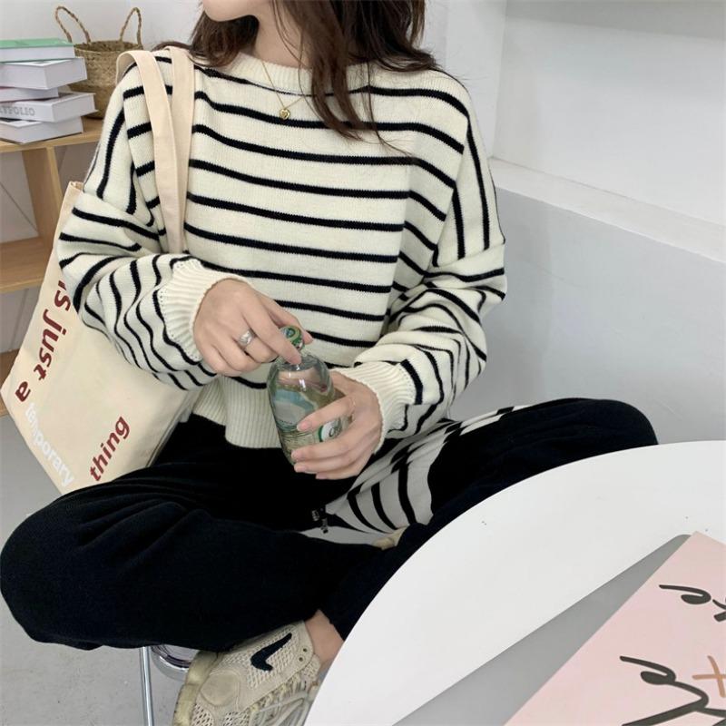 Back Slit Retro Short Section Round Neck Pullover Striped Sweater Female Thick Section Loose Round Neck Knitted Bottoming Shirt Outer Wear