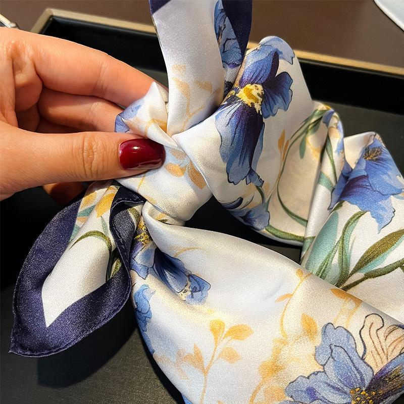 Silk scarf small square scarf women's spring and summer silrean thin versatile mulberry silk sunscreen decorative scarf Internet celebrity small scarf