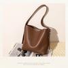Fashion Bucket Bag, Niche Design, Commuting Shoulder Bag, Fashionable Crossbody Bag