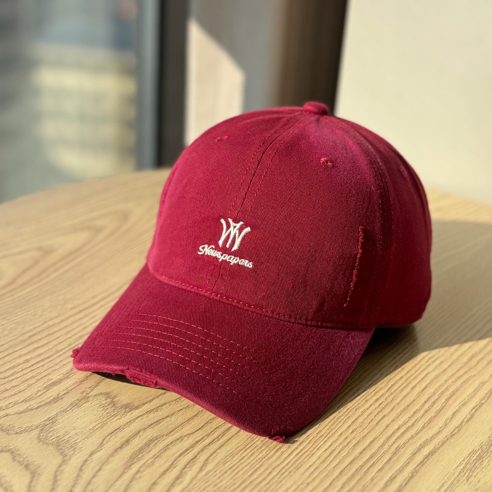 

2026New autumn soft-top baseball cap for women, casual, simple, versatile, sun-protective, trendy duckbill cap Adult54-60Adjustable вина червоного кольору