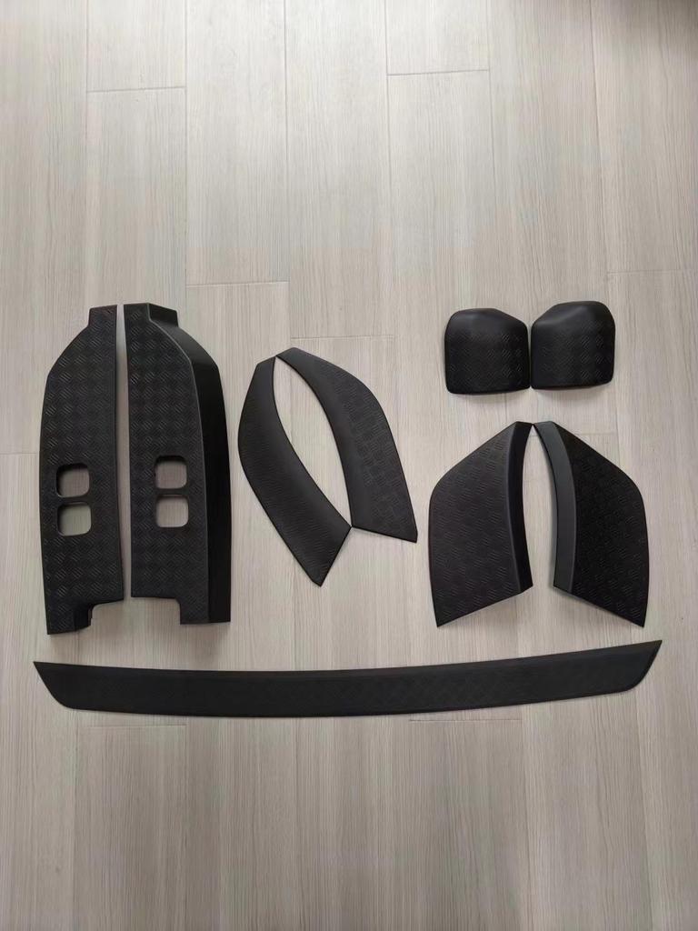 Defender 110/90 Rear Taillight Anti-Scratch Kit (2020+)