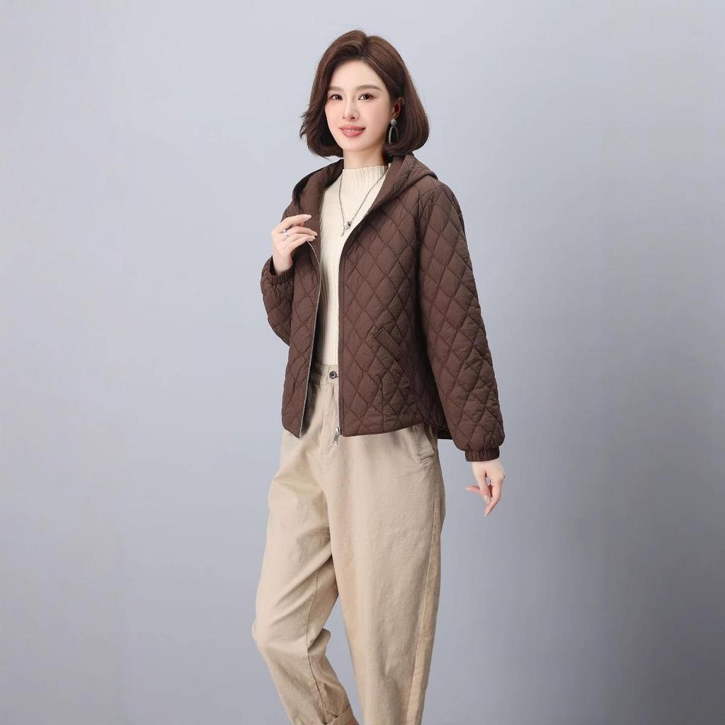 Women's Winter Cotton-Padded Jacket: Fashionable, Thickened Coat for Moms and Seniors 2024