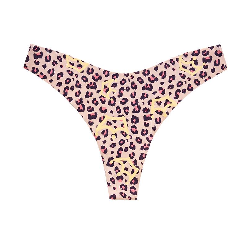 Leopard Heart Print Low-Rise No-Stripes Cotton Thong