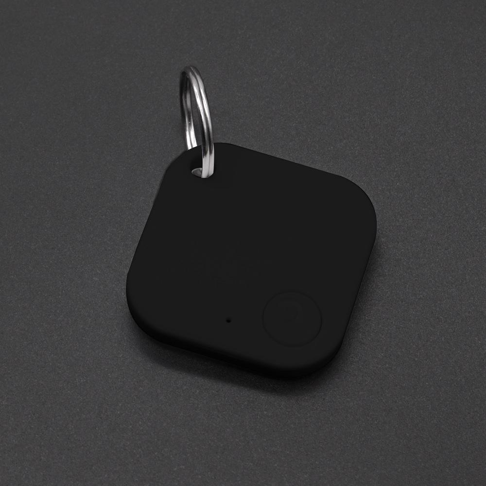 Smart Wearable GPS Pet Tracker for Dogs and Cats - Apple FindMy Compatible